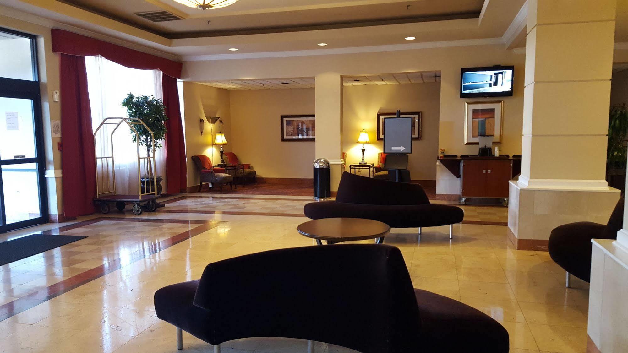 รามาดา พลาซา บาย วินด์แฮม แอตแลนตา แอร์พอร์ต Hotel ภายนอก รูปภาพ